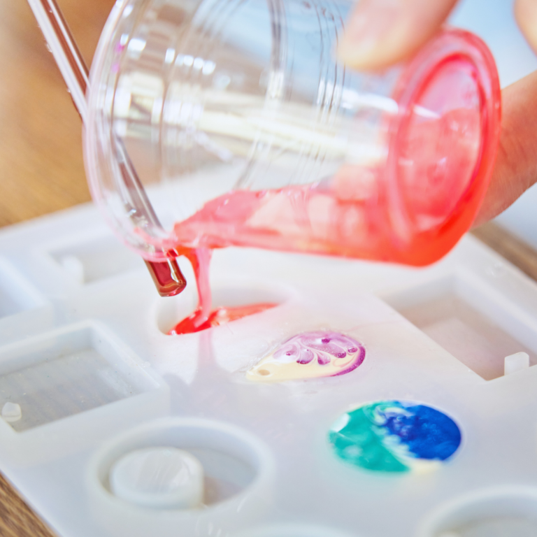 How to Prevent Resin Bubbles in Molds Effectively for Flawless Castings
